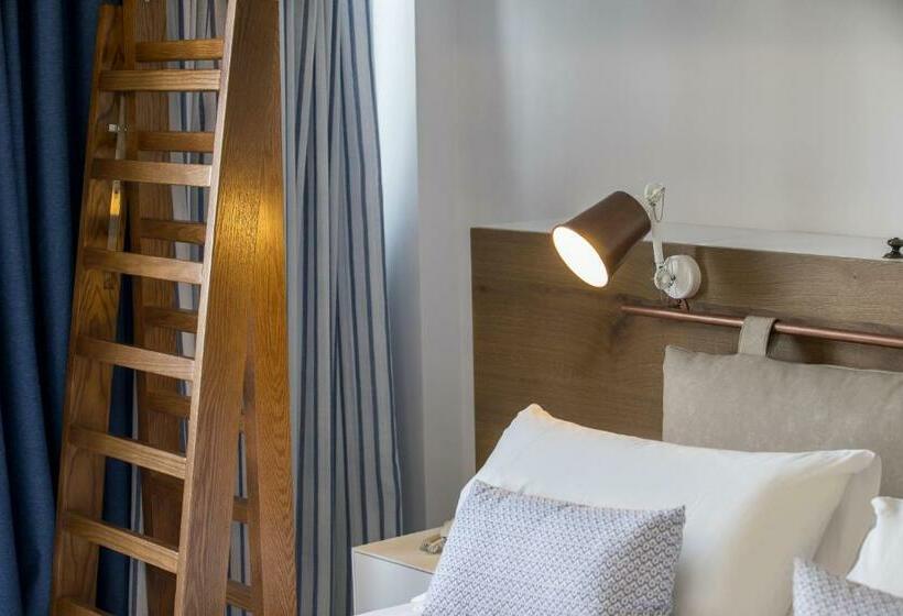 חדר משפחתי צדדי נוף לים, Lordos Beach Hotel & Spa