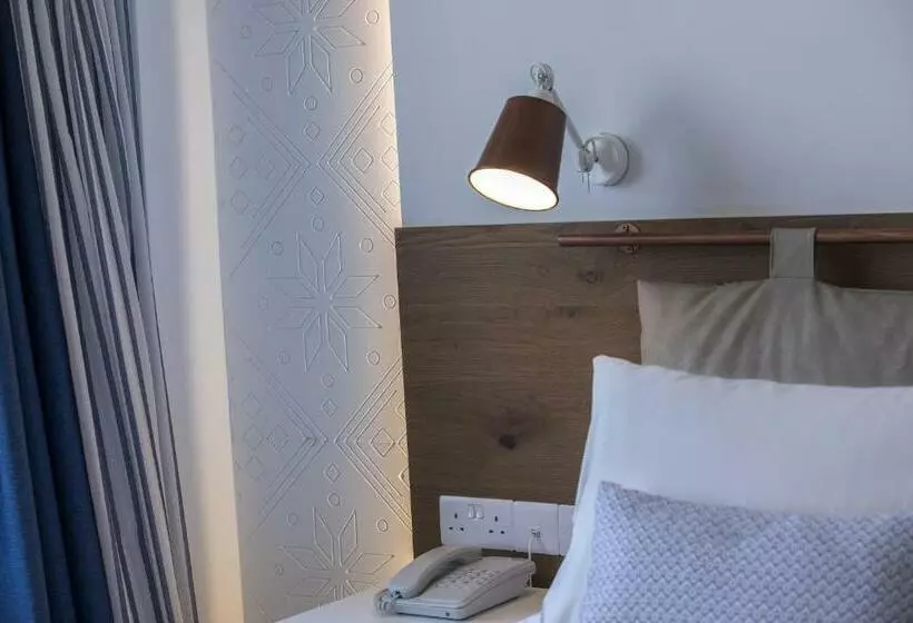 اتاق سوپریور با چشم‌انداز جانبی دریا, Lordos Beach Hotel & Spa