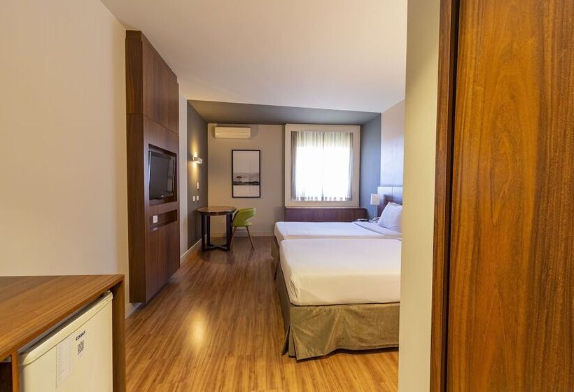 اتاق اجرایی, Cassino Tower Curitiba Aeroporto By Nacional Inn