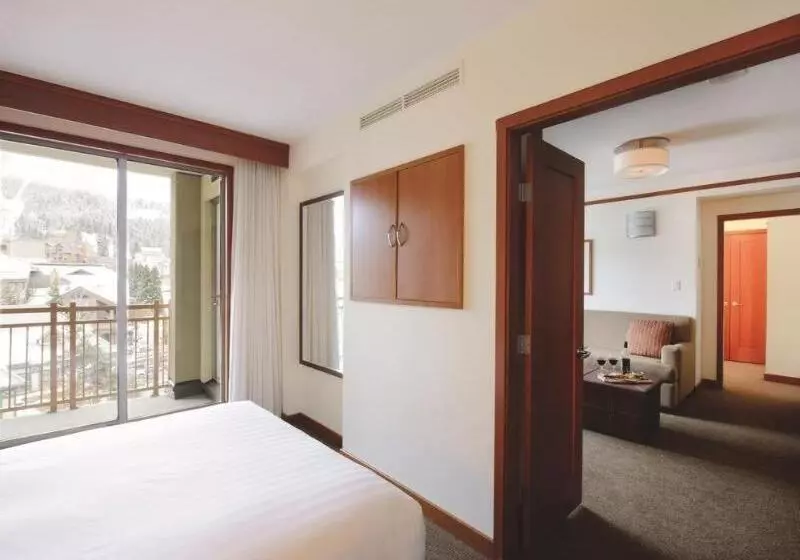 اتاق استاندارد, Pan Pacific Whistler Village Centre