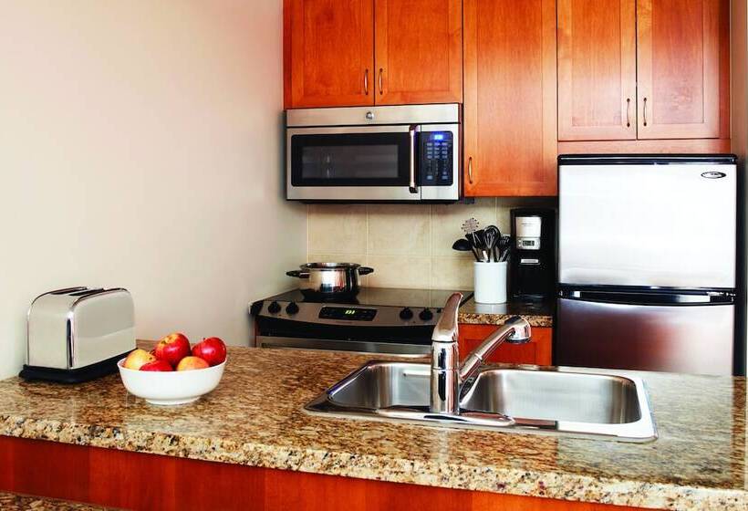 ２ベッドスイートルーム, Pan Pacific Whistler Village Centre