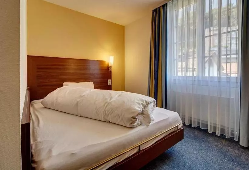 Standard Single Room, Parkhotel Schwert