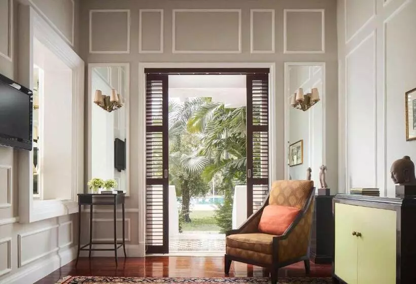 キングサイズベッドのスイートルーム, Raffles Grand Hotel D Angkor
