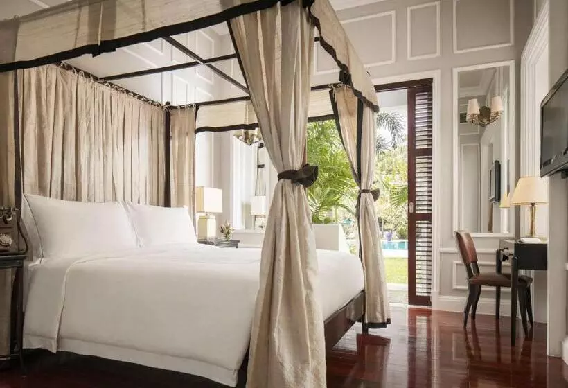 キングサイズベッドのスイートルーム, Raffles Grand Hotel D Angkor