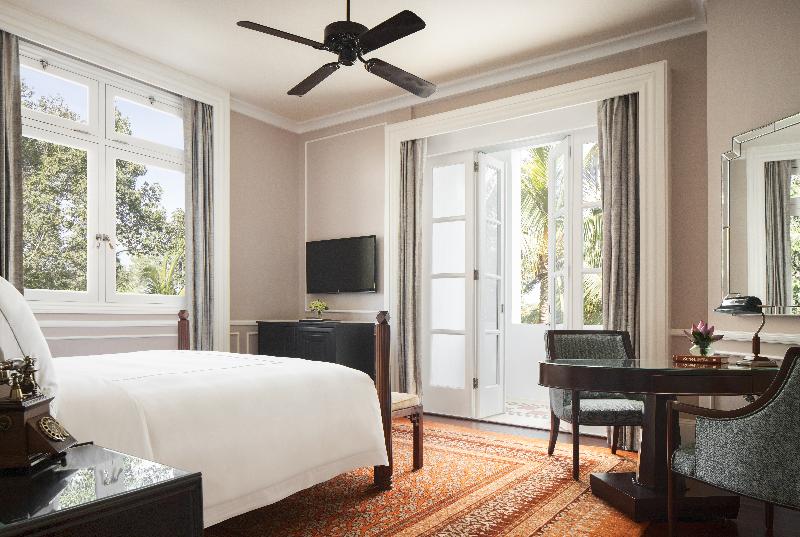 Номер Стандарт Вид на Бассейн, Raffles Grand Hotel D Angkor