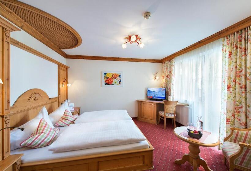 Camera Economy, Das Alois 4 Sterne Superior