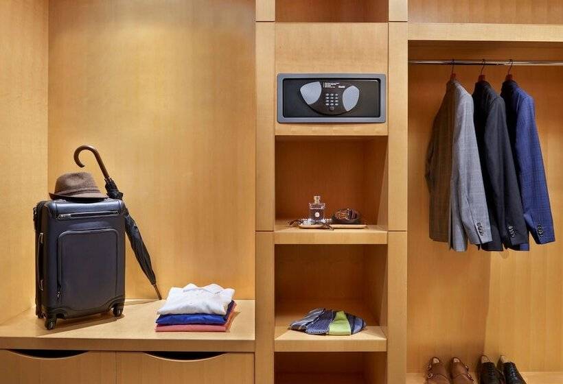 프리미엄 룸, Soho Hotel Toronto