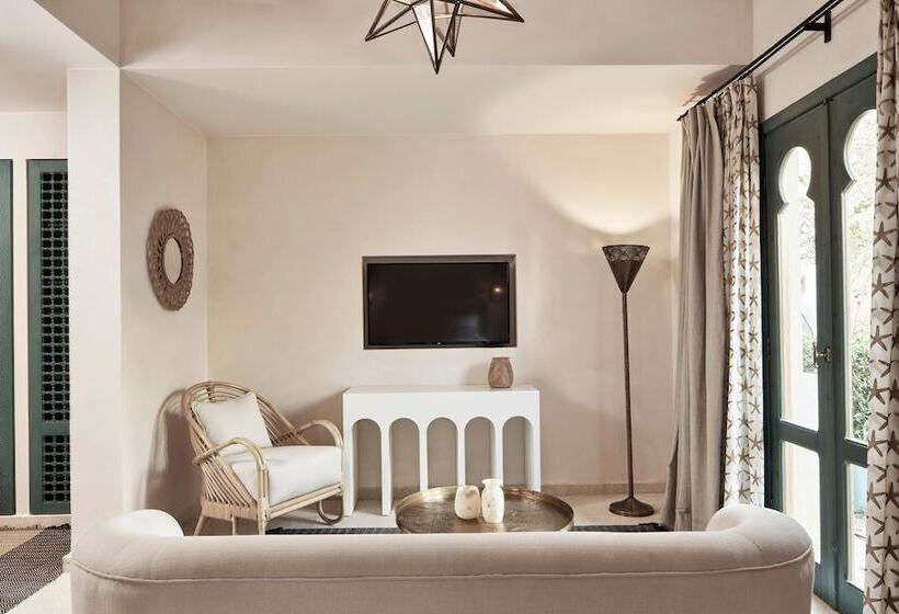 سوییت جونیور, Ali Pasha