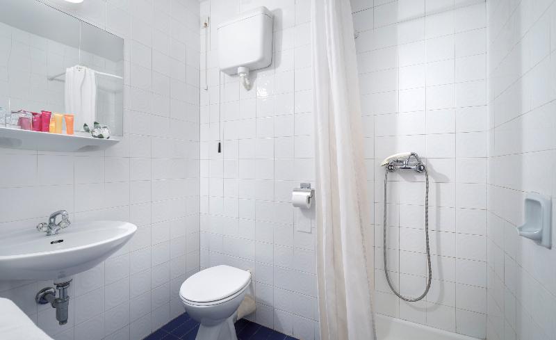 غرفة قياسية مطلة على المتنزه, Arkada