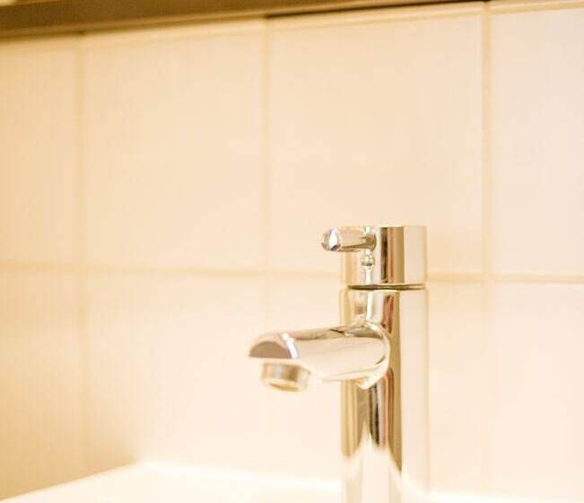 스탠다드 싱글 룸, Bristol Hotel   Frankfurt City