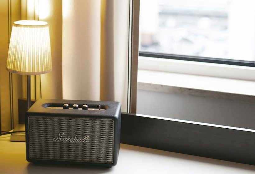 스탠다드 룸, Bristol Hotel   Frankfurt City