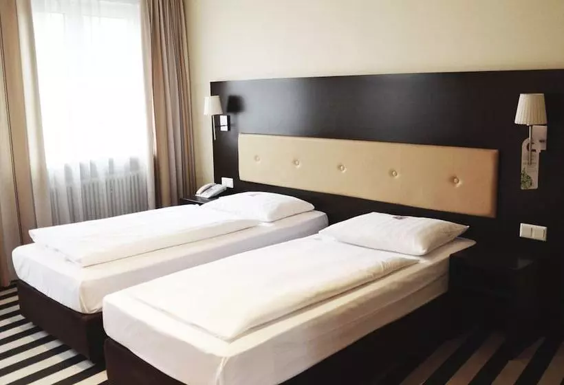 スタンダードルーム, Bristol Hotel   Frankfurt City