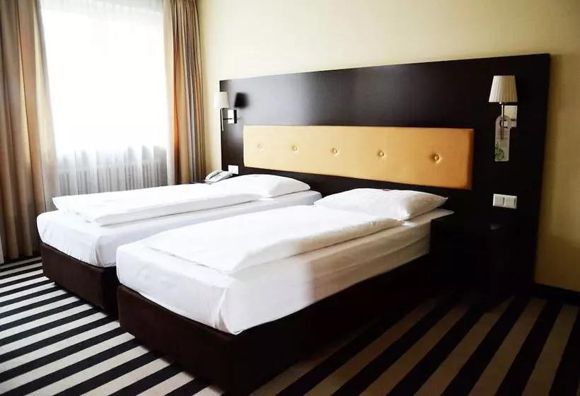 スタンダードルーム, Bristol Hotel   Frankfurt City