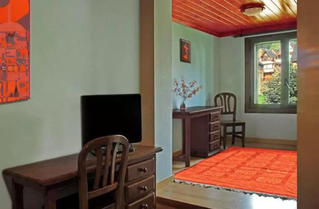 اتاق استاندارد, Garona