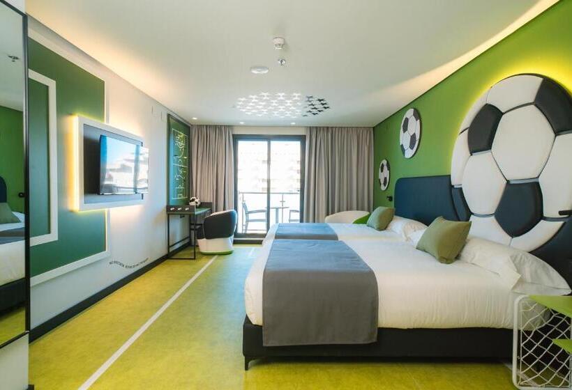 スーペリアの４人部屋, Magic Sports 4*