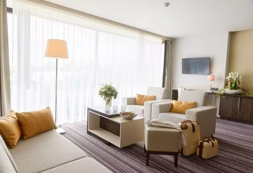 スイート, Horizont Resort