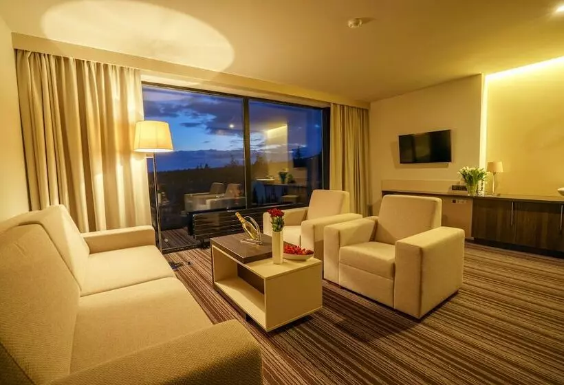 スイート, Horizont Resort
