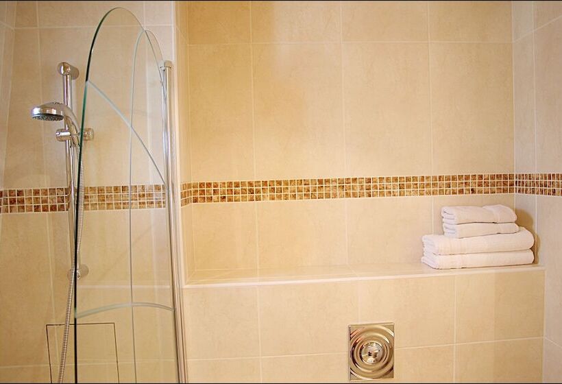 스탠다드 트리플 룸, Grand Hotel Dore