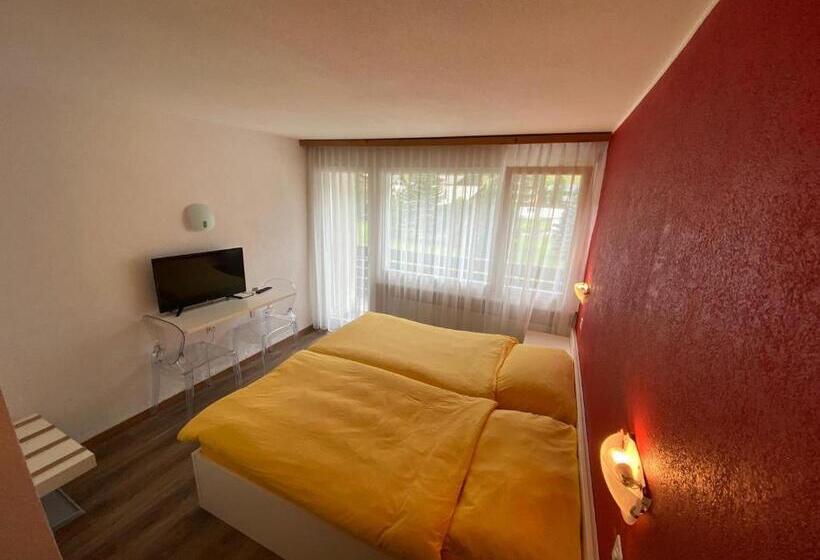 חדר סטנדרט, Mountime