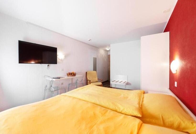 חדר סטנדרט, Mountime