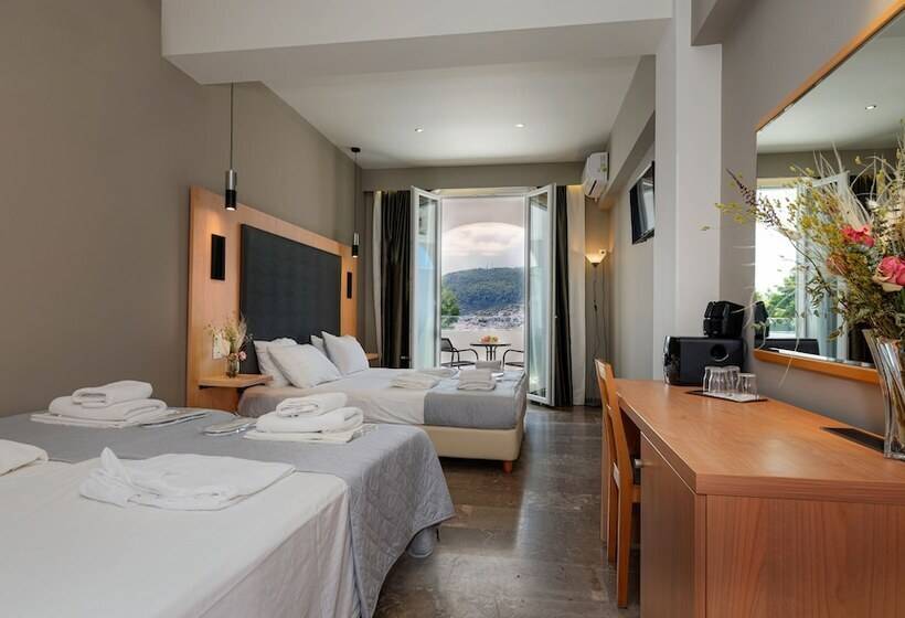 スーペリアの4人部屋, Punta