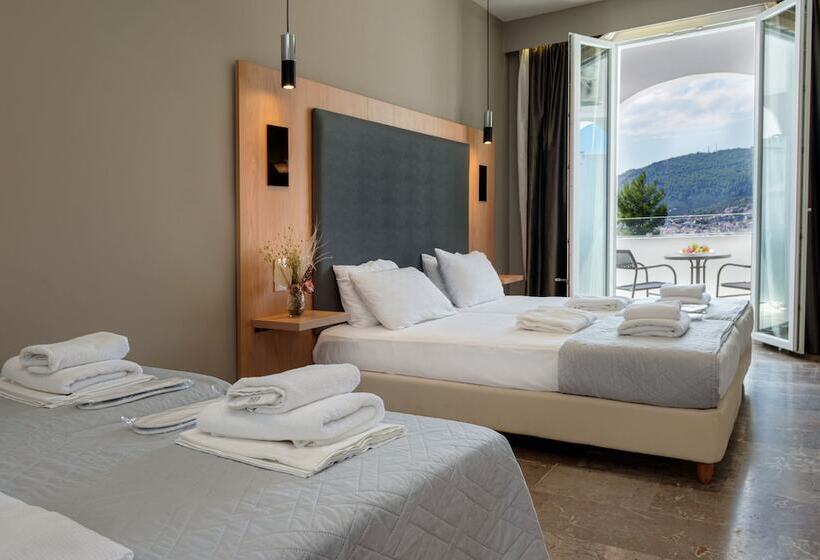 スーペリアの4人部屋, Punta