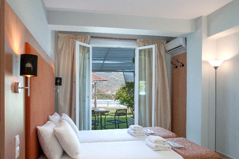 スタンダードトリプルルーム, Punta