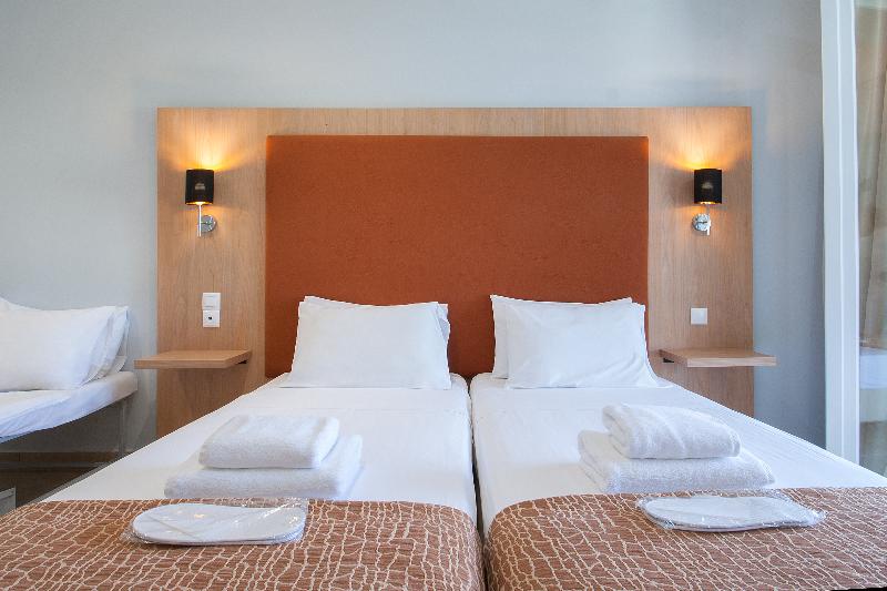 スタンダードトリプルルーム, Punta