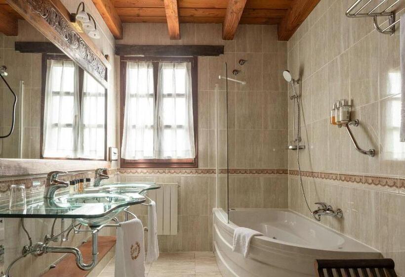 小型套房, & Spa Etxegana