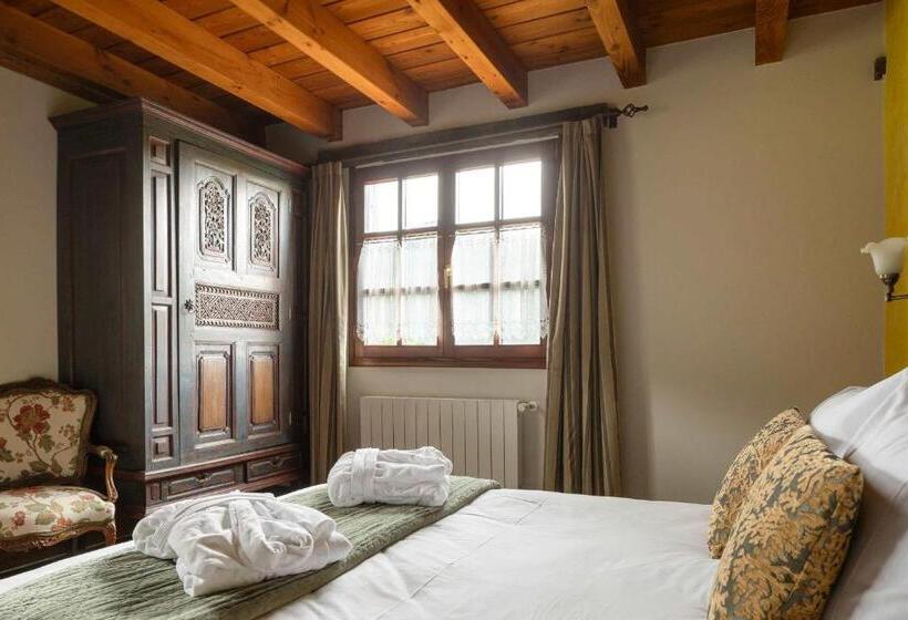 小型套房, & Spa Etxegana