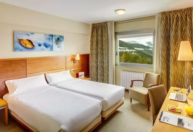 اتاق استاندارد با چشم‌انداز, Hotel & Spa La Collada