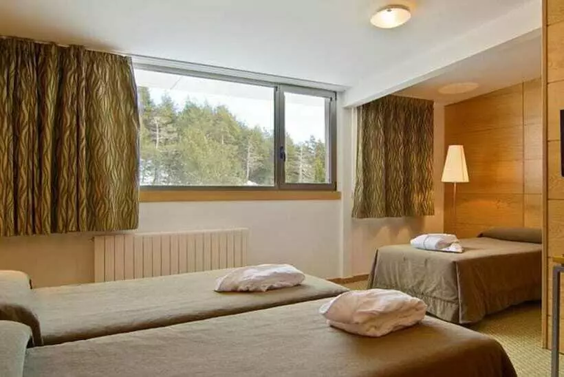اتاق خانوادگی, Hotel & Spa La Collada