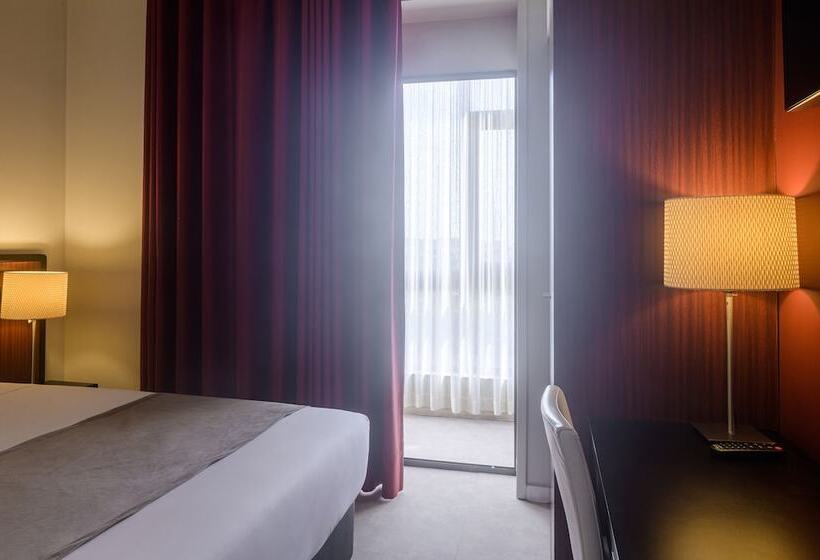 غرفة قياسية, Torre Mar