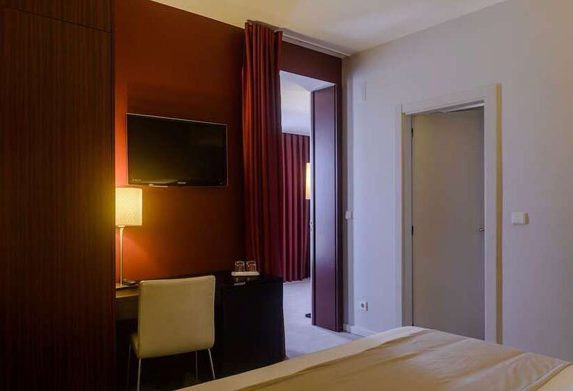 غرفة عائلية, Torre Mar