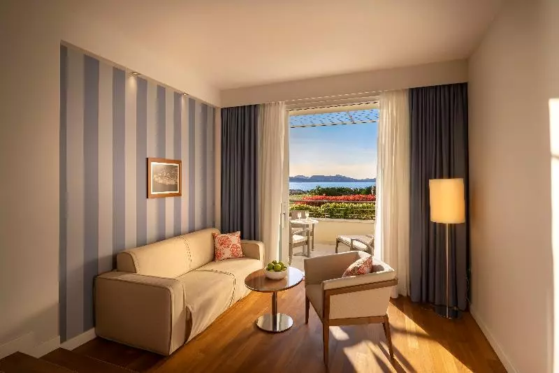 オーシャンビューデラックスルームバルコニー付き, President Hotel, Valamar Collection