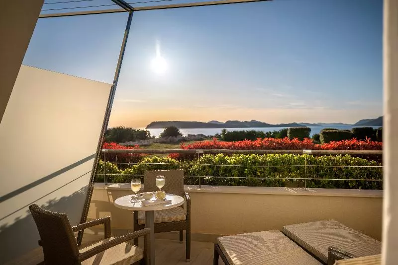 オーシャンビューデラックスルームバルコニー付き, President Hotel, Valamar Collection