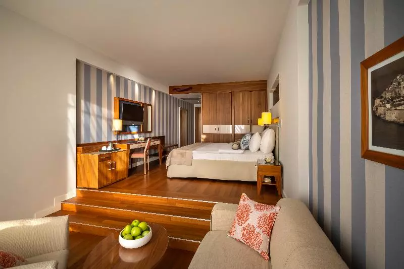オーシャンビューデラックスルームバルコニー付き, President Hotel, Valamar Collection