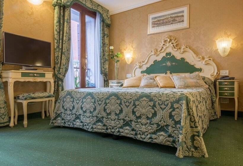 اتاق کلاسیک, Becher