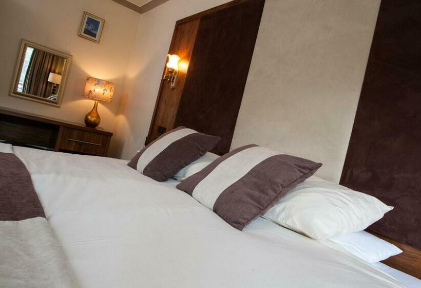 غرفة ديلوكس مزودة بشرفة, Cairndow Stagecoach Inn