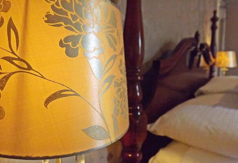 Номер Стандарт, Cairndow Stagecoach Inn