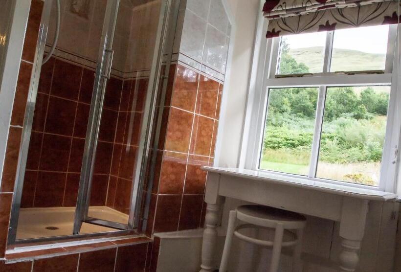 غرفة قياسية, Cairndow Stagecoach Inn