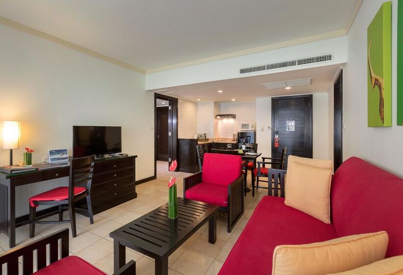 Люкс Семейный 2 Спальни, Centara Kata Resort Phuket