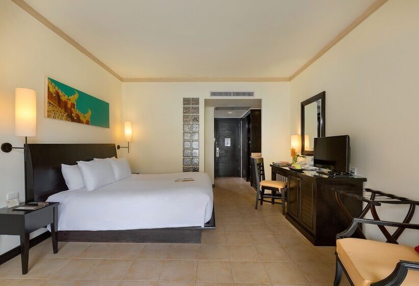 디럭스 룸, Centara Kata Resort Phuket