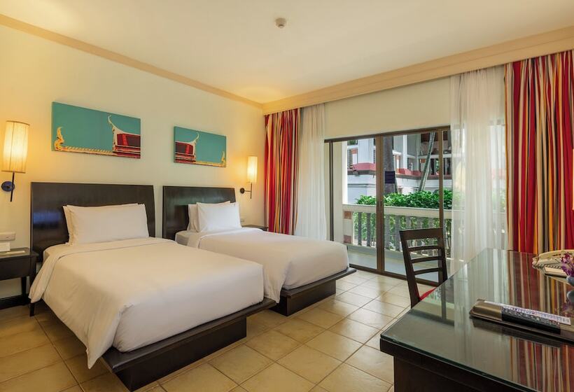 Люкс Семейный 2 Спальни, Centara Kata Resort Phuket