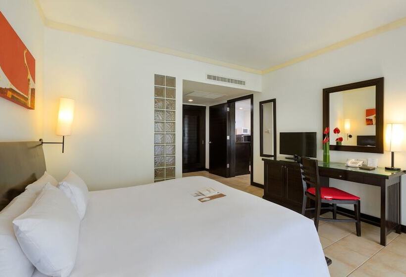 Люкс Семейный 2 Спальни, Centara Kata Resort Phuket