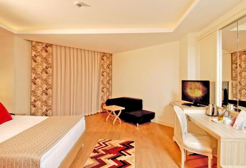 标准间侧面带海景, Delphin Deluxe Resort