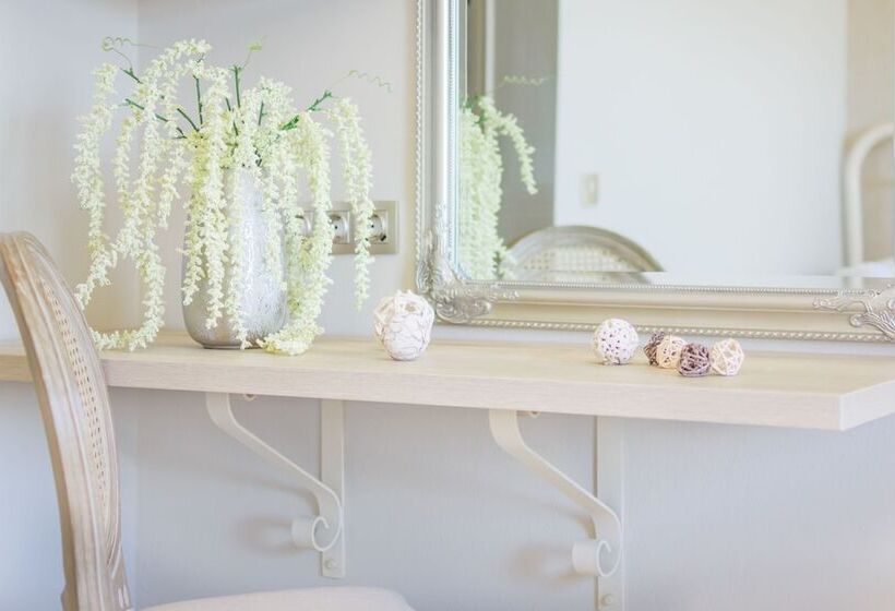 ガーデンビューのトリプルルームスーペリア, Erofili