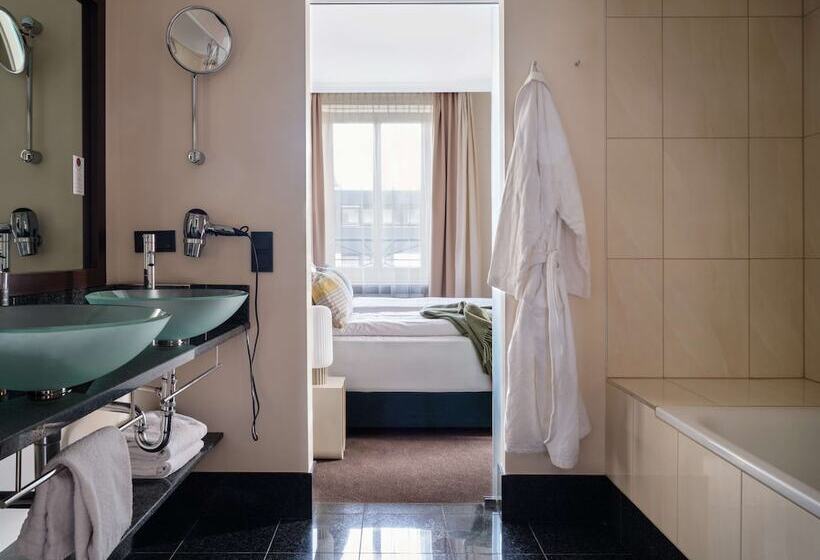 Люкс, Flemings Hotel München Schwabing