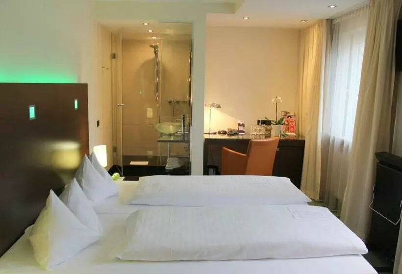 コンフォートルーム, Flemings Hotel München Schwabing