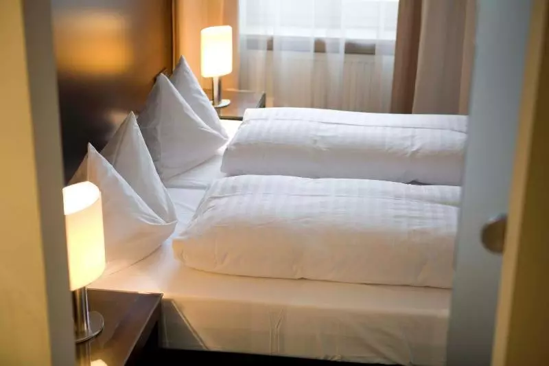 コンフォートルーム, Flemings Hotel München Schwabing